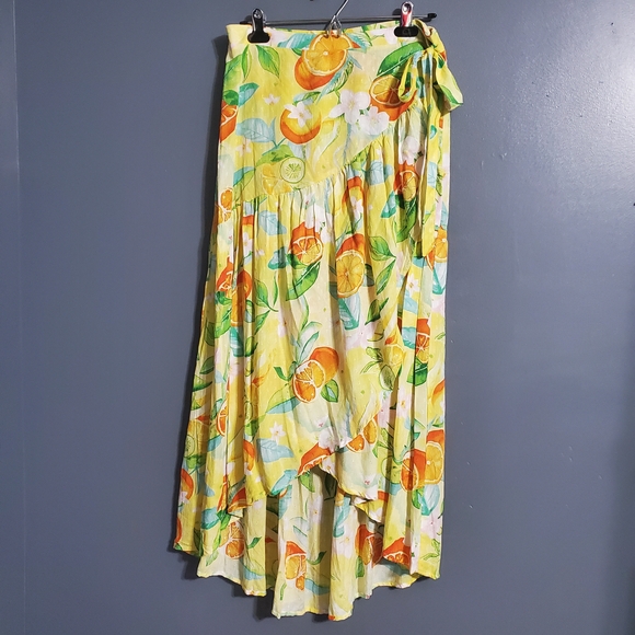 C&C California Dresses & Skirts - C&C California Citrus Lemon Orange High Low Wrap Skirt Lightweight Size M